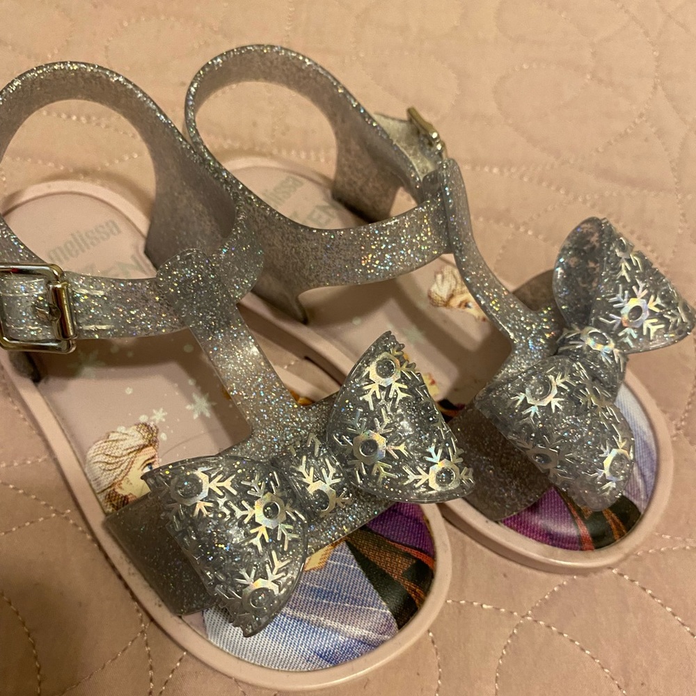 Toddler size 8 frozen Mini Melissa